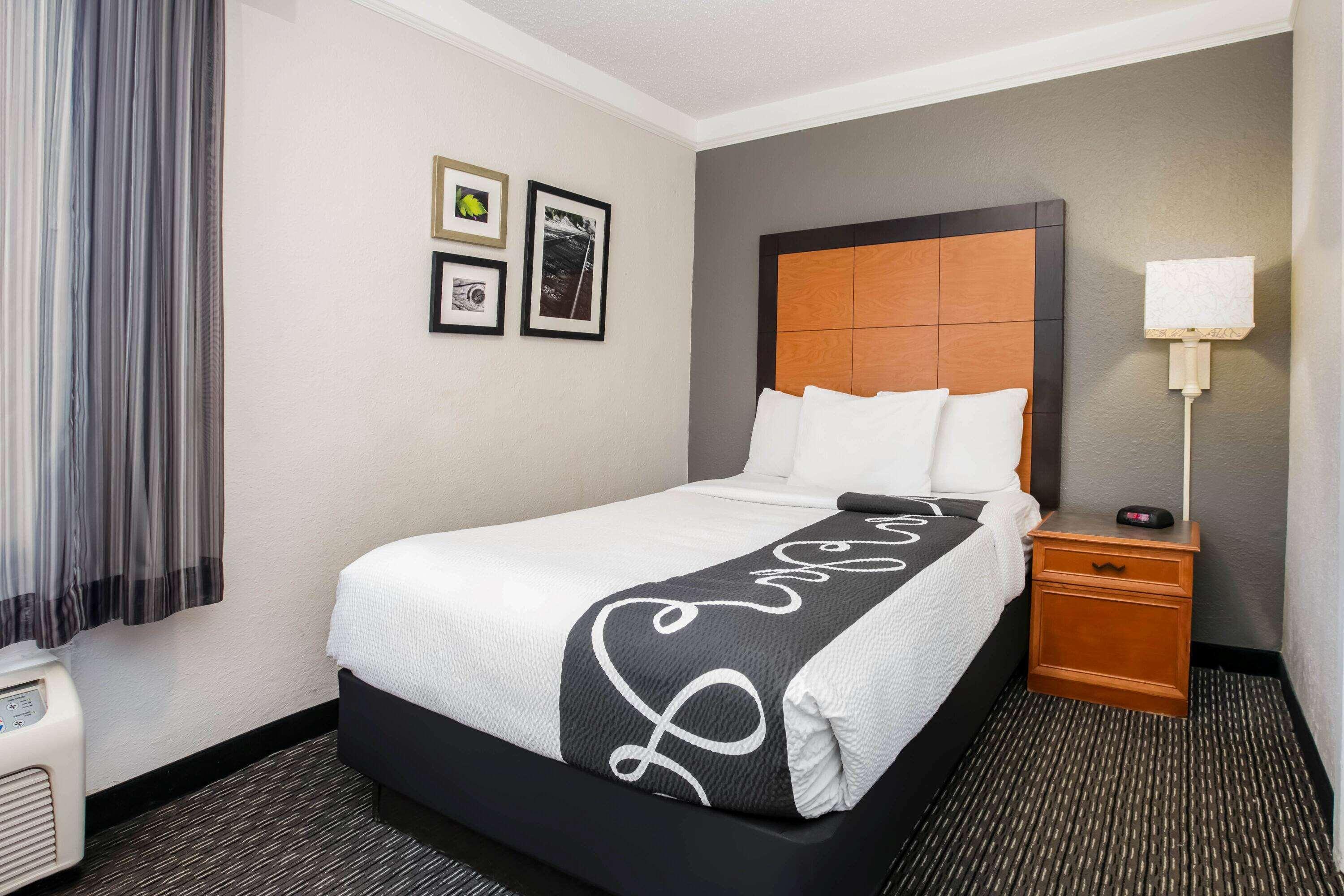 La Quinta Inn By Wyndham Dallas Uptown Zewnętrze zdjęcie