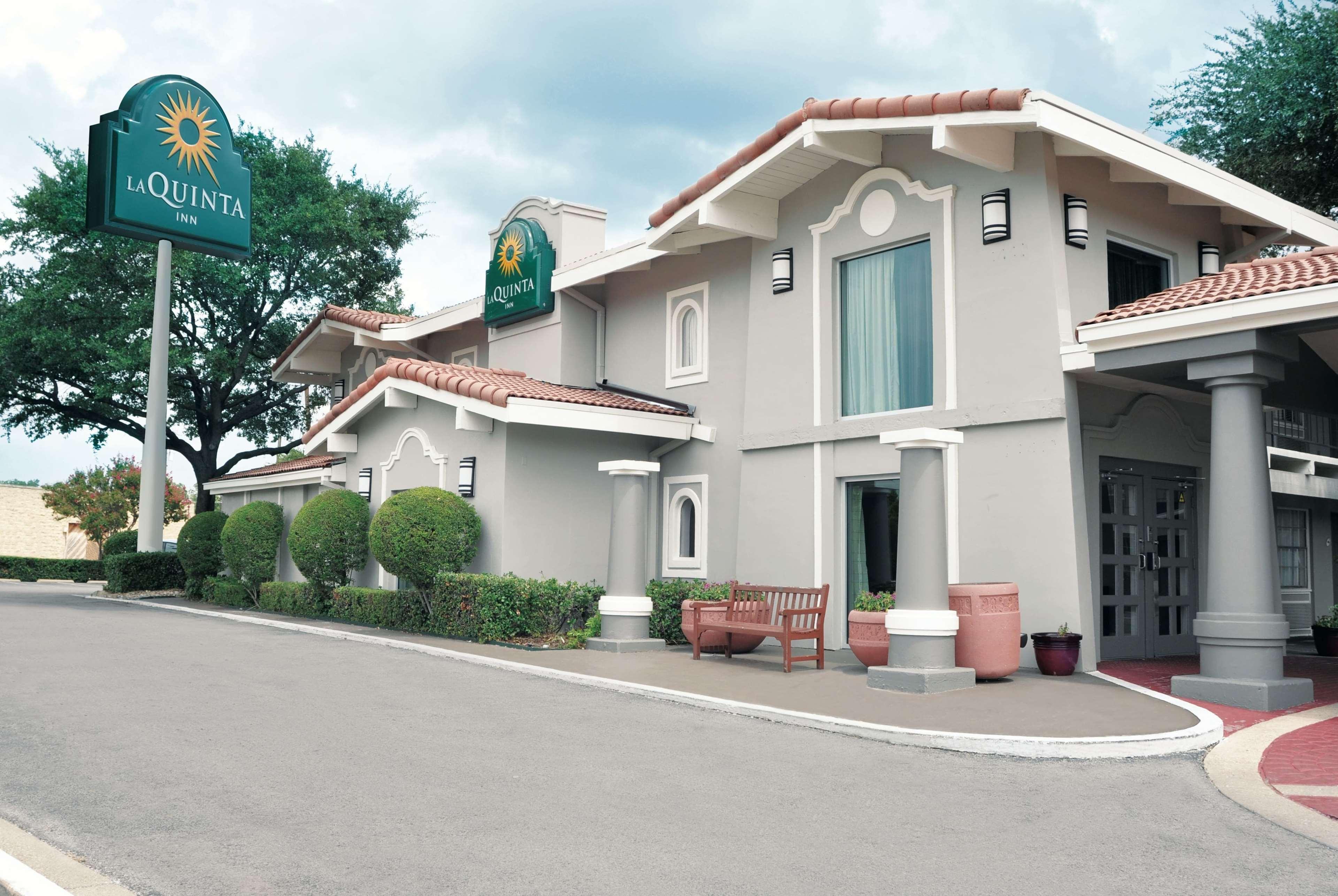 La Quinta Inn By Wyndham Dallas Uptown Zewnętrze zdjęcie