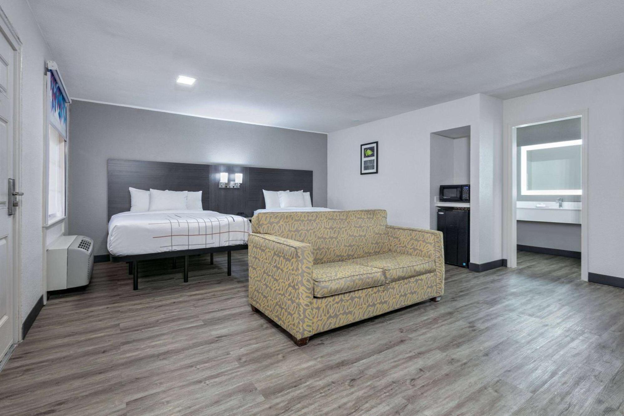 La Quinta Inn By Wyndham Dallas Uptown Zewnętrze zdjęcie
