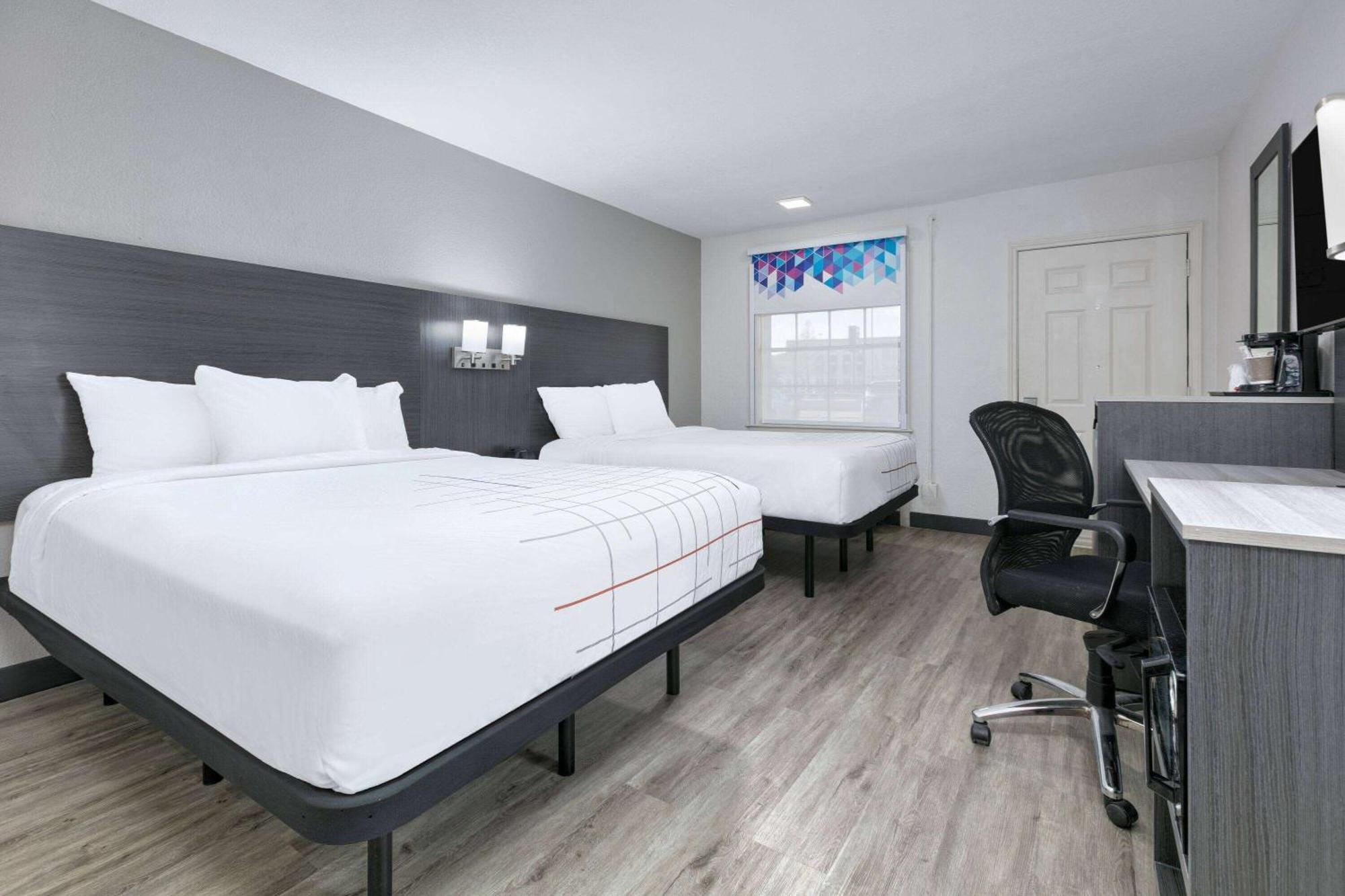 La Quinta Inn By Wyndham Dallas Uptown Zewnętrze zdjęcie
